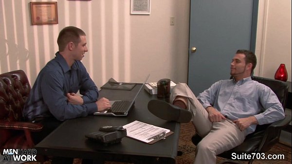 Gorgeous homo gets butt banged in the office