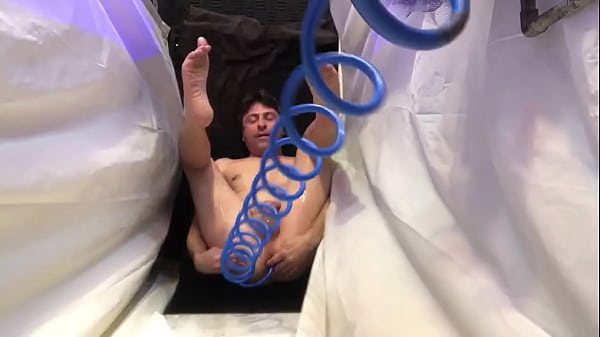 LOOKING AT MY ASSHOLE & FEET FROM ABOVE WITH ENEMA